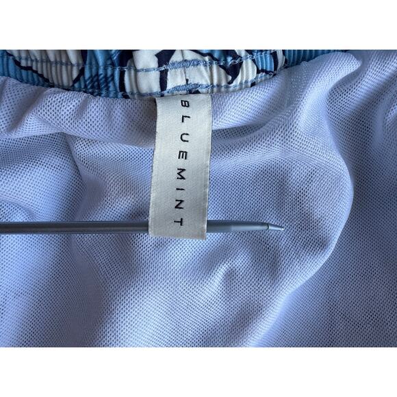 Bluemint Polar Bear Print Arthus Swim Trunks Size Large - Picture 5 of 7